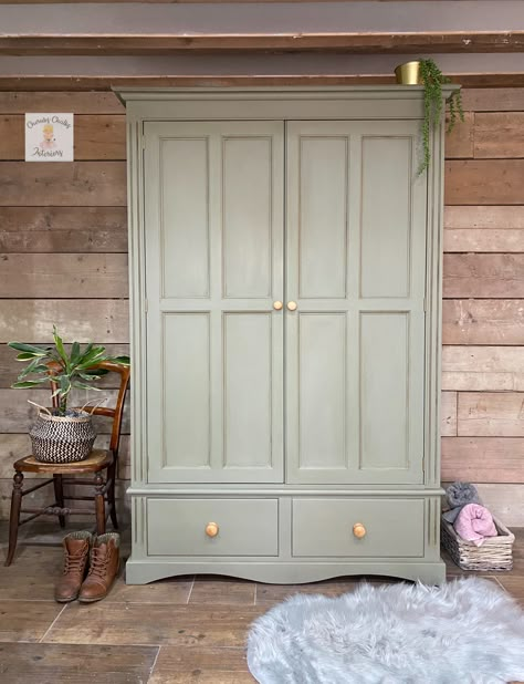 This solid pine wardobe has been given a country style feel, painted in Dixie Belle paint Spanish Moss light green with wooden knobs Wardrobe Revamp Furniture, Up Cycling Furniture, Pine Furniture Makeover, Wardrobe Painted, Light Green Bedrooms, Green Bedroom Furniture, Pine Bedroom, Pine Bedroom Furniture, Kitchen Renovation Inspiration