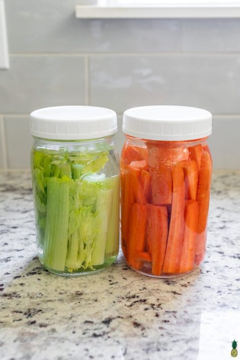 Celery Storage Fridge, How To Make Celery Last Longer, Fruit And Veggie Storage Ideas, Storing Celery In Fridge, How To Store Celery In The Fridge, Celery Storage, Fruit And Veggie Storage, Fruit Organization, Store Celery