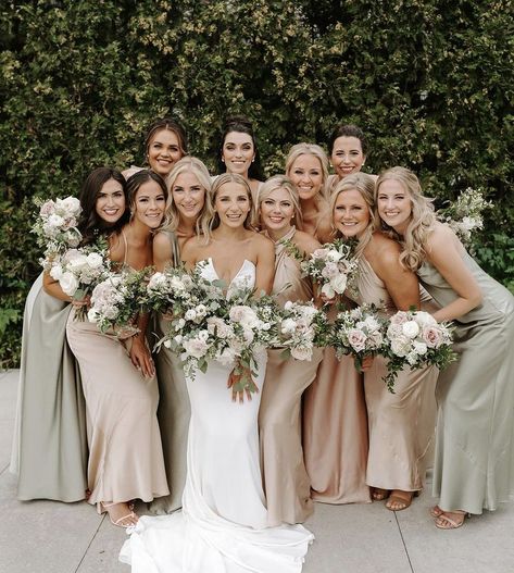 Champagne Wedding Colors, Bridal Parties Colors, Wedding Parties Colors, Fall Bridesmaids, Bridal Party Gowns, Bridesmaid Dresses Boho, Fall Bridesmaid Dresses, Champagne Bridesmaid Dresses, Bridesmaid Colors