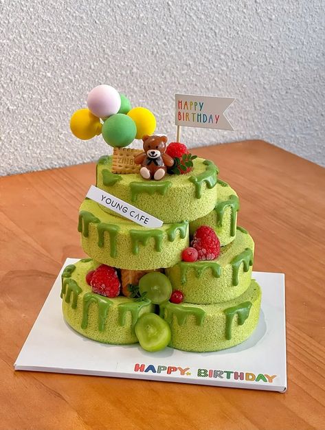 Birthday Cake Alternatives, Amazing 3d Tattoos, Beaux Desserts, Resipi Kek, Pastel Cupcakes, Cake Cafe, Dessert Packaging, Funny Birthday Cakes, Creative Cake Decorating