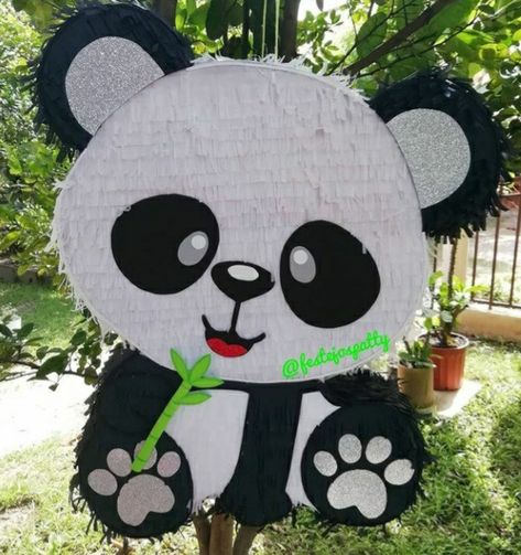 Panda Bebe, Panda Birthday, Panda Party, Chinese New Year Decorations, Camping Crafts, New Years Decorations, 10th Birthday, Chinese New Year, Birthday Theme