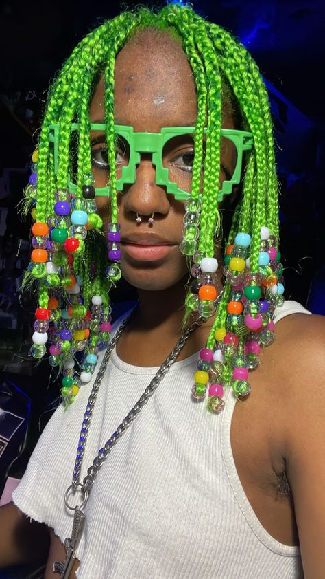 Punk Box Braids, Green Braids Black Women, Goddess Braids Hairstyles Short, Lime Green Braids, Braids Hairstyles Short, Green Braids, Goddess Braids Hairstyles, Quick Braided Hairstyles, Box Braids Styling