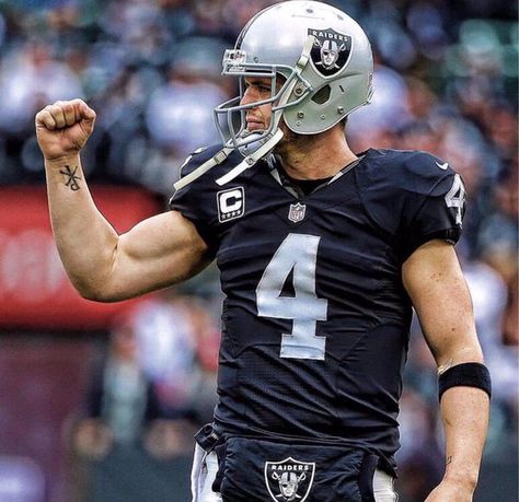 Derek Carr Football For Dummies, Raiders Win, Fantasy Football Champion, Raiders Players, Oakland Raiders Football, Nfl Raiders, Derek Carr, Football Stars, Tattoo Wrist