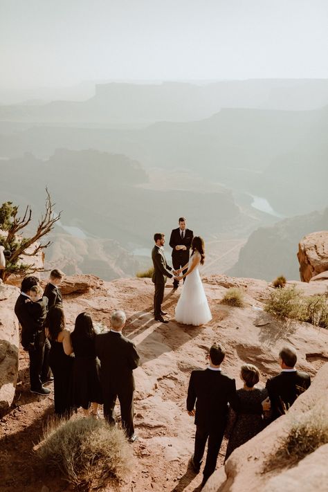 Small Elopement Wedding, State Park Elopement, Dead Horse Point State Park, Canyon Wedding, Adventurous Wedding, Yosemite Wedding, Vintage Airstream, Wedding Intimate, 2020 Year