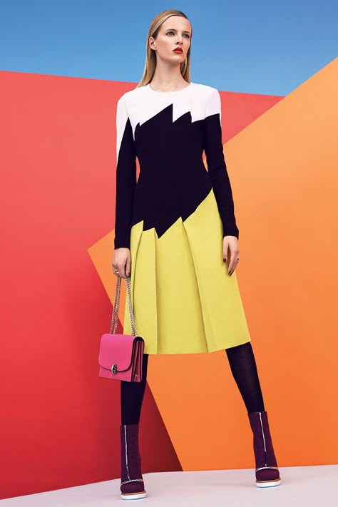 Moda Do Momento, Photography Spring, Textil Design, Gaun Fashion, Colour Blocking, Fashion Photography Editorial, Looks Chic, Harpers Bazaar, Work Wardrobe