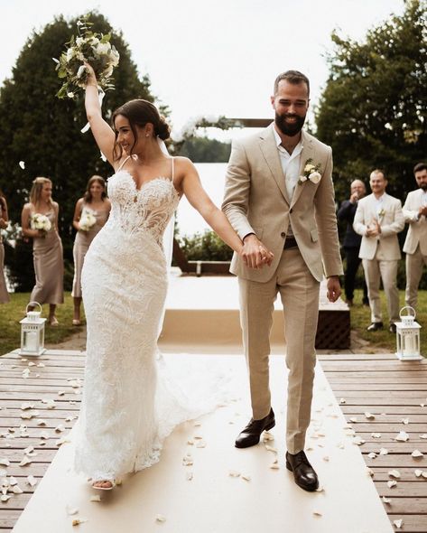 #Enzoanirealbride bliss in OLIVINE⁠ 💛⁠ ⁠ Retailer: @macheriebleue.bridal⁠ Photographer: @alessandrajennifer⁠ Hair: @yanickgignac & @lau.gre ( @chezmarcus )⁠ MUA: @makeupbyyllke⁠ Suit: @blandindelloye @team_blandindelloye_montreal⁠ Florals: @prune_les_fleurs⁠ Cake: @patisseriedenistannous⁠ Two Piece Suit For Men, Tan Suit Wedding, Wedding Suit For Men, Blue By Enzoani, Tan Wedding, Groom Wedding Attire, Tan Suit, India Wedding, Beige Wedding