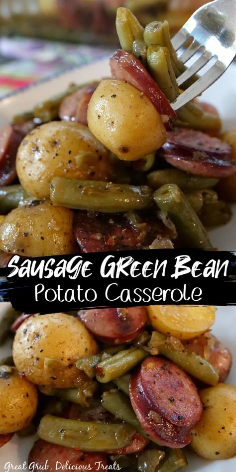 Sausage Green Bean Potato Casserole, Green Bean Potato Casserole, فاصوليا خضراء, Sausage Dinner, Smoked Sausage Recipes, Sausage Dishes, Green Beans And Potatoes, Green Bean Recipes, Kielbasa