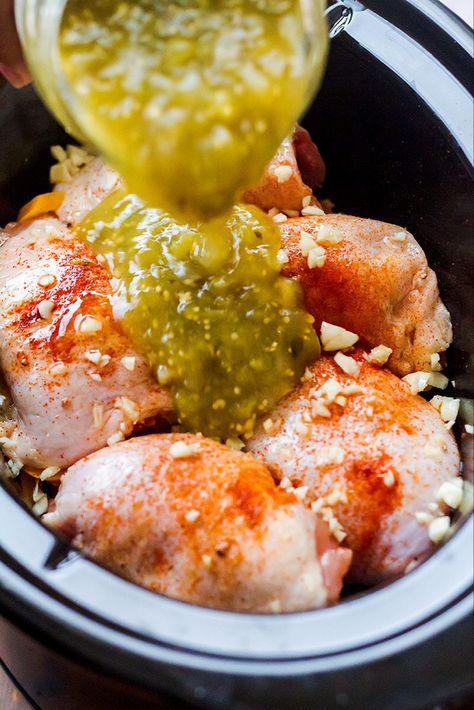 Crockpot Salsa Verde Chicken — So easy to make and full of amazing flavors! Throw all ingredients in the pot and just walk away! - #recipe by #eatwell101 Cream Cheese Chicken Crock Pot, Crockpot Salsa Verde Chicken, Crockpot Salsa Verde, Salsa Verde Chicken Crockpot, Crockpot Salsa, Chicken Crock Pot, Chicken Crescent, Slow Cooker Chicken Healthy, Slow Cooker Salsa