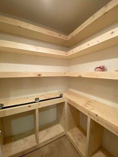 Small Walk In Pantry, Diy Pantry Shelves, Pantry Redo, Pantry Renovation, Pantry Plans, Pantry Closet Design, Pantry Layout, House Pantry, Pantry Laundry Room