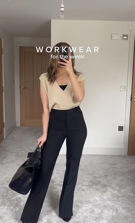 Casual Workwear Outfits Women, Modern Business Casual Women Skirts, Law Office Receptionist Outfit, Professional Student Outfit, Business Casual Outfits For Women Medical Office, Office Professional Outfits Women, Black Jeans Business Casual Work Outfits, Award Ceremony Outfit Casual, Sales Outfits For Women Business