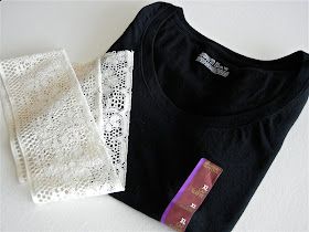 Diy Lace Shirt, T Shirt Refashion, Revamp Clothes, Shirt Alterations, Old Tee Shirts, Tshirt Refashion, Repurposed Clothing, Recycled T Shirts, T-shirt Refashion