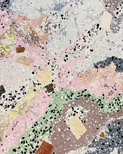 Kentholz Tables Terrazzo Furniture, Diy Terrazzo, Terrazzo Table, Pink Terrazzo, Concrete Terrazzo, Bottle Design Packaging, Concrete Diy Projects, Terrazzo Tile, Concrete Projects