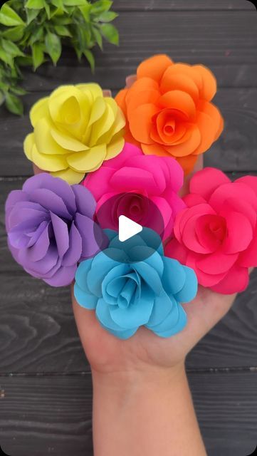 Making 3d Flowers, Small Tissue Paper Flowers Diy, Easy Flowers With Paper, Card Stock Flowers Template, Easy 3d Flowers Paper, How To Make Paper Flowers Easy Simple, Origami Paper Flowers Tutorial, Making Paper Flowers Easy, Flowers Out Of Paper Easy