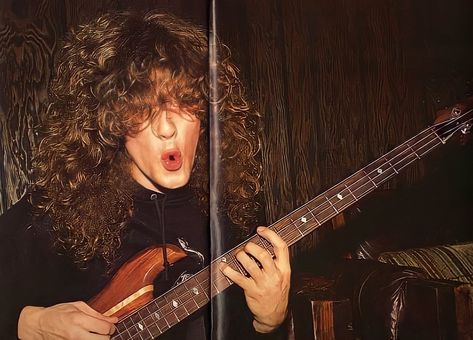 Jason Metallica, Jason Newsted Metallica, Jason Newsted, Metal Boy, Silly Bands, Ride The Lightning, Thrash Metal, Music Stuff, Cool Bands