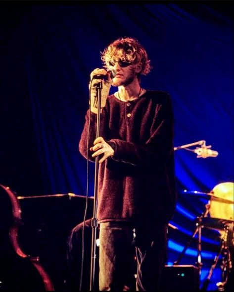 Layne Staley Fashion, Mad Season Band, Layne Stanley, 90s Grunge Bands, Mad Season, How To Disappear, Jerry Cantrell, 90s Fashion Men, Layne Staley