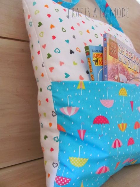 Book Pillow, Pocket Pillow, Reading Pillow, Costura Diy, Beginner Sewing Projects Easy, Sewing Pillows, Sewing Projects For Kids, Sewing Projects For Beginners, Easy Sewing Projects