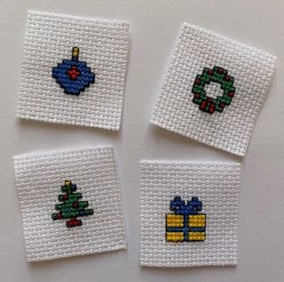 Tiny Christmas cross stitch motifs free pattern Easy Cross Stitch Christmas Ornaments, Free Small Cross Stitch Snowflakes, Small Cross Stitch Ornaments, Cross Stitch Xmas Patterns, Tiny Christmas Cross Stitch Patterns Free, Simple Cross Stitch Christmas, Christmas Small Cross Stitch, Diy Cross Stitch Ornaments, Cross Stitch Gift Tags Patterns