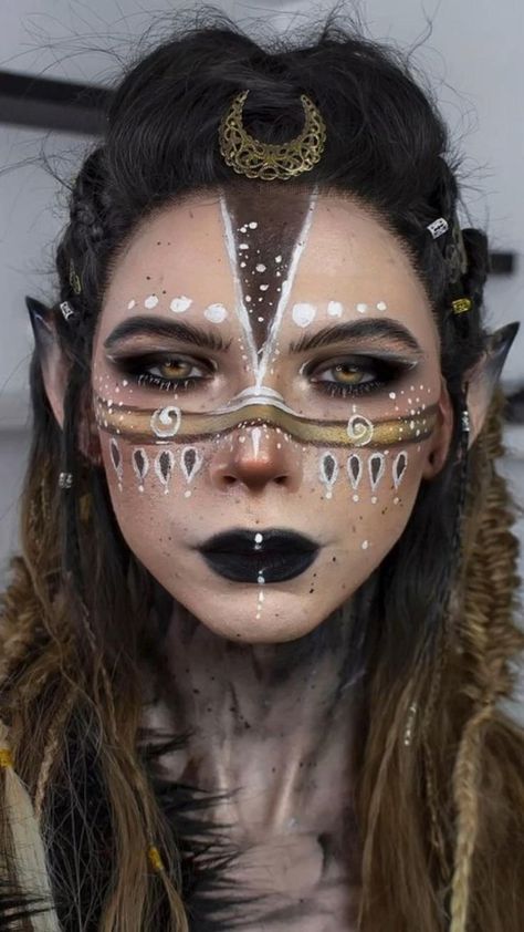 Druid Markings, Dark Elf Makeup Halloween, Elf Markings, Elf Makeup Looks Halloween, Gold Fairy Makeup, Spiral Makeup, Bio Punk, Witch Dance, Warrior Makeup