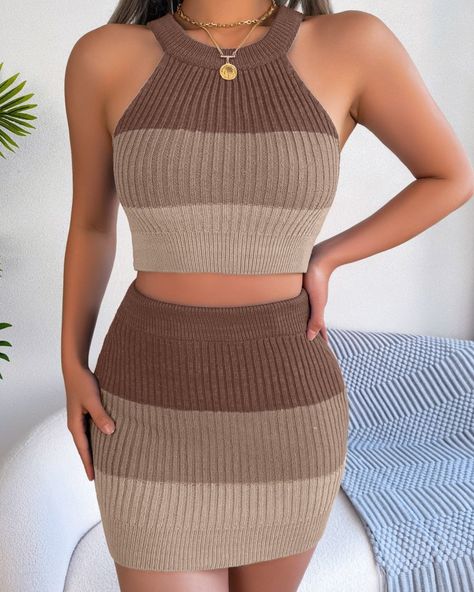 Get ready to turn heads in our color block sleeveless crop knit top and skirt set! 🌈✨ Perfect for adding a pop of color to your look. Available now! #EtherealBoutique https://3th3r3al.com/products/color-block-sleeveless-crop-knit-top-and-skirt-set Bauchfreies Top, Skirt Crop, Colorful Crop Tops, Rock Outfit, Hip Skirt, Legging Sport, Crop Top Skirt, Bodycon Skirt, Sleeves Clothing