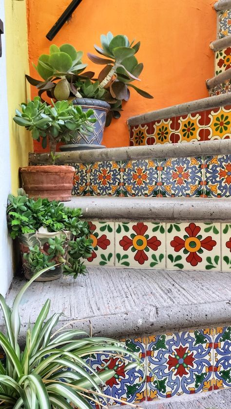 Balcony Ideas Apartment Modern, Colorful Tiles, Apartment Modern, Mexican Home Decor, Mexican Home, التصميم الخارجي للمنزل, Hacienda Style, Balcony Ideas Apartment, Apartment Balcony