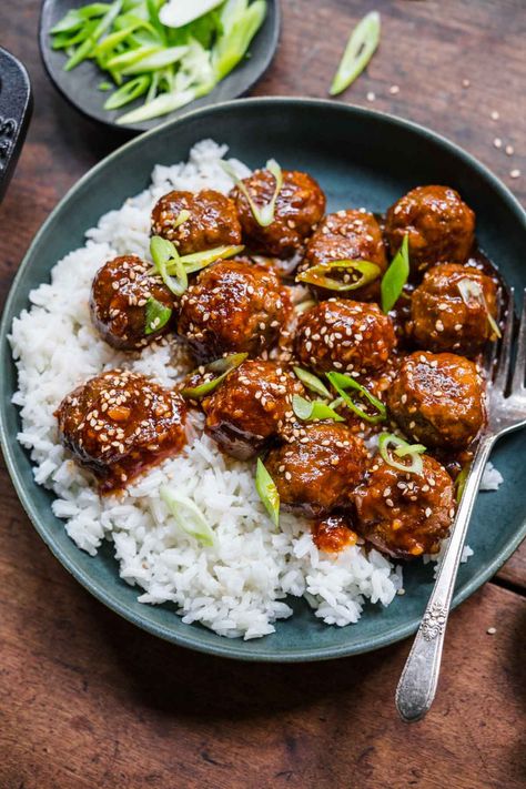 Honey Garlic Meatballs Recipe - Dinner, then Dessert Meatball Rice Recipes, Rice With Meatballs, Meat Ball And Rice Recipes, Meat Ball Meal Prep, Bbq Meatballs And Sides, Honey Garlic Sausage Dinners, Meatball And Rice Recipes, Moose Meatballs, Meatballs And Rice Recipe