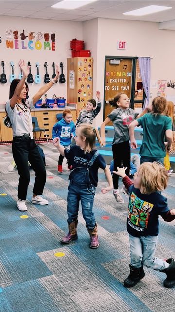 M O L L I E teaches M U S I C 🎶 on Instagram: "Take a walk STOP! One of my favorites for exploring our space.. I use this for practicing movement expectations at the beginning of the year. I love having students offer ideas for how to move and changing the words! The littles love it! #musicteacher #musicclass #musiceducation #elemmusiced #elementarymusicteacher #musicteachersofinstagram #teacher #teachersofinstagram #music #teachergram #musiceducators #musicalmovement" How To Become A Teacher Career, Student Teaching Aesthetic, Pre K Teacher Aesthetic, Teaching Vision Board, Teach Aesthetics, Elementary Music Teacher Aesthetic, Teacher Vision Board Ideas, Teacher Job Aesthetic, Elementary Education Major Aesthetic