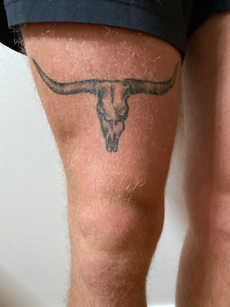 Longhorn Tattoo On Thigh, Western Male Tattoos, Longhorn Bull Skull Tattoo, Traditional Longhorn Skull Tattoo, Cow With Horns Tattoo, Western Leg Tattoo Men, Simple Country Tattoos Men, Above The Knee Tattoo Men Ideas, Longhorn Tattoo Thigh