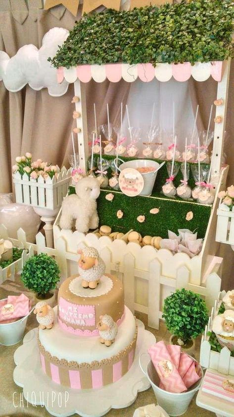 Ideas de decoración con ovejitas para niñas - Todo Bonito Sheep Theme Birthday Party, Lamb Party Theme, Lamb Themed Birthday Party, Baby Lamb Baby Shower Ideas, Sheep Baby Shower Ideas, Aqeeqah Party Ideas, Little Lamb Baby Shower Ideas, Lamb Baby Shower Ideas, Lamb Baby Shower Cake