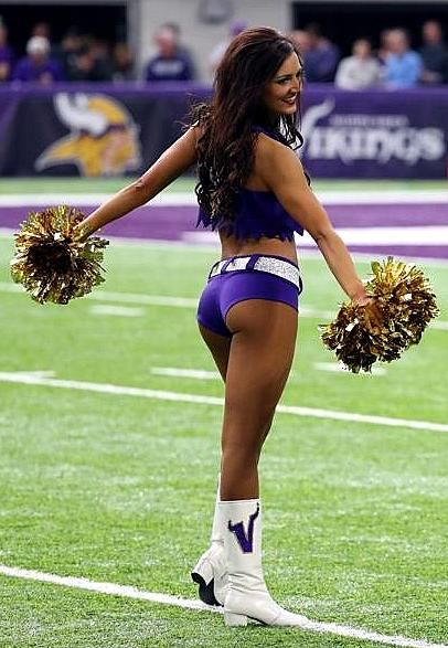 Minnesota Vikings hot ass cheerleader Minnesota Vikings Cheerleaders, Vikings Cheerleaders, Mn Vikings, Nfl Art, Lingerie Football, Cheer Leaders, Asian Cheerleader, Minnesota Vikings Football, Ice Girls