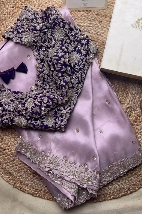 Blouse For Traditional Saree, Designer Wear Sarees, Designer Sarees Blouse Designs, New Design Saree Fashion Styles, Lavender Saree Blouse Combination, Lavender Saree Contrast Blouse, Work Sarees Party Wear, Saree Combinations Color Combos, Designer Saree Blouse Designs