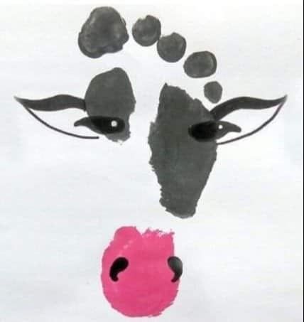 Baby Art Crafts, Baby Footprint Art, Cow Craft, Meal Options, Baby Art Projects, Footprint Crafts, Toddler Arts And Crafts, Farm Crafts, Footprint Art