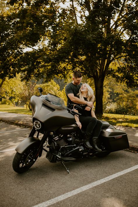 Motorcycle Engagement Session Engagement Pictures With Motorcycle, Motorcycle Family Pictures, Engagement Photos Harley Davidson, Motorcycle Family Photoshoot, Engagement Photo Motorcycle, Save The Date Motorcycle Photo Ideas, Harley Davidson Couple Pictures, Harley Couple Photoshoot, Harley Davidson Engagement Pictures