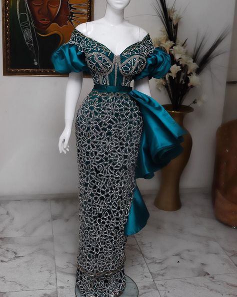 Blue Asoebi, Nigerian Lace Dress, Aso Ebi Lace Styles, Nigerian Lace Styles Dress, African Wedding Attire, Nigerian Lace Styles, African Lace Styles, Traditional Wedding Attire, African Prom Dresses