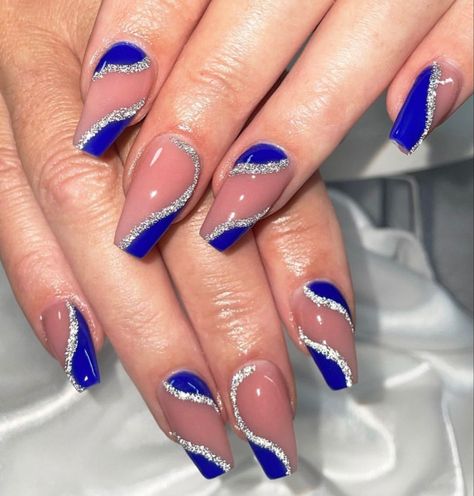 Royal Blue Prom Nails Medium, Acrylic Nails To Match Royal Blue Dress, Dark Blue Nails Ideas Short, Cobalt Blue And Silver Nails, Royal Blue And Silver Nails Almond, Blue Prom Dress Nail Ideas, Dark Blue And White Nails Short, Royal Blue Nails Designs Coffin Short, Royal Blue Nails For Prom Almond