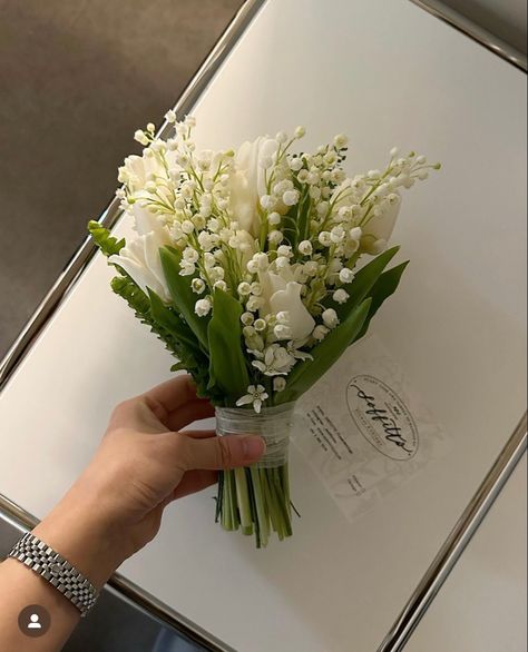 Ji Eun Tak Goblin, Eun Tak Goblin, Lily Of The Valley Bridal Bouquet, Brides Flowers Bouquet, Small Bridal Bouquets, Ji Eun Tak, Small Wedding Bouquets, Simple Wedding Bouquets, Church Wedding Flowers