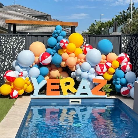 SYDNEY BALLOONS - Michelle | SPLISH SPLASH YERAZ TURNS ONE 💦 Styling + planning @elladee.events Balloons @partysplendour Props @thetreasureroom_ Cake… | Instagram Boys Pool Party Ideas, Pool Party For Kids, Splish Splash Birthday Party, Gelato Cart, Balloon Inspiration, Cake Instagram, Son Birthday, Pool Party Themes, Beach Backdrop