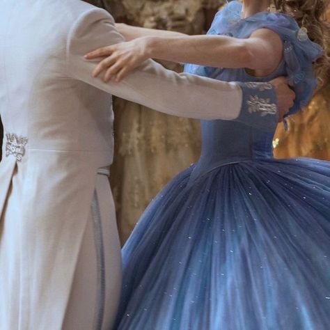 — cinderella aesthetic Cinderella Movie 2015, Cinderella Live Action, Cinderella Aesthetic, Cinderella Movie, Cinderella 2015, Estilo Ivy, Have Courage And Be Kind, Princess Core, Cinderella Dresses