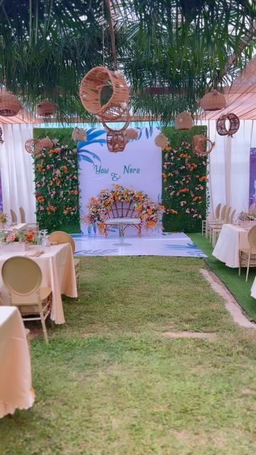 WOW’D Touch on Instagram: "Couple Area For Yaw & Nora’s Traditional Engagement #SarkOra2022 PRODUCTION TEAM Planning/Coordination ~ @bba_events_ghana Event Design/Styling ~ @wowdimpressions Photography ~ @vowdings Videography ~ @hybridmediagh Blogger ~ @myeventgh Brides makeup ~ @makeupby_ashley1 Brides hair ~ @caddyssleektouch Bridesmaids makeup ~ @lindsmakeover Bridesmaids hair ~ @ Sounds ~ @djpaakwesi Mc ~ @mc_clenzy Brides Traditional dress ~ @sniphouse Brides White wedding dress ~ Engagement Event Ideas, Traditional Wedding Reception Decor, Ghana Engagement Decor, Ghana Traditional Wedding Decoration, Ghana Wedding Traditional, Ghana Traditional Wedding Dresses, Brides Reception Dress, African Traditional Wedding Decoration, Traditional Wedding Pictures