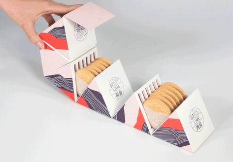 SAIKAI is a conceptual design that four students created to package cookies in a whimsical and endearing way. Modern Packaging Design, Biscuit Packaging, Biscuits Packaging, Modern Packaging, Bakery Packaging, Cookie Packaging, Box Packaging Design, Chocolate Packaging, Tea Packaging