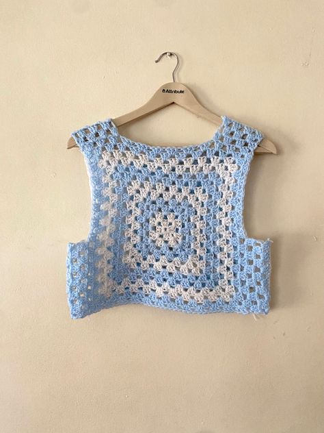 Blue And White Crochet Top, Blue Crochet Ideas, Crochet Circle Vest, Crochet Afghan Patterns Free, Crochet Tutorial Pattern, Crochet Bedspread Pattern, Crochet Vest Pattern, Crochet Ladies Tops, Easy Crochet Projects