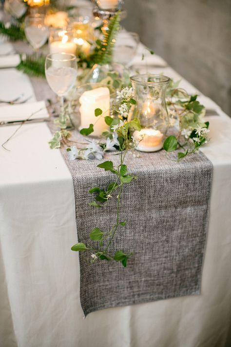 charcoal table runner - photo by Emily Wren http://ruffledblog.com/front-palmer-philadelphia-wedding Rustic Table Runners, Rustic Wedding Decorations, Deco Champetre, Tafel Decor, Anna Campbell, Table Runners Wedding, Wedding Table Decorations, Philadelphia Wedding, Deco Floral