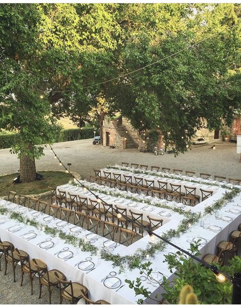 Small Wedding Long Table, Long Table Family Style Wedding, Outdoor Reception Table Layout, Wedding Ceremony At Dinner Tables, 100 People Wedding Seating Layout, Outside Wedding Reception Tables, U Wedding Table, 60 People Wedding Reception Layout, Wedding Banquet Table Layout