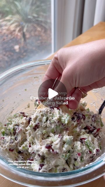 Taylor Dadds on Instagram: "Cranberry Jalapeño Chicken Salad🤩 one of my favorite chicken salad recipes to make! this combo is 🤌🏼 and perfect to have prepped to put in a wrap, toast or serve with crackers for an easy meal! like & comment “recipe” to get the full recipe sent to your DMs. you can also find it linked in my bio or on onebalancedlife.com✨" Keto Dips, Cranberry Jalapeño, Chicken Salads, Recipes Salads, 2024 Recipes, Chicken Recipies, Jalapeno Chicken, Cajun Cooking, Appetizers Easy Finger Food