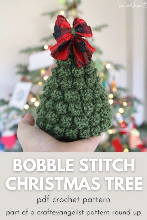 Christmas Trees Crochet Free Pattern, Crochet Christmas Tree With Lights, Crochet Christmas Projects Free Pattern, Christmas Light Crochet Pattern, Christmas Decor Crochet Ideas, Crochet Trees Pattern, Chrocet Christmas Ideas, Crochet Christmas Decorations Free Patterns, Crocheted Christmas Ideas