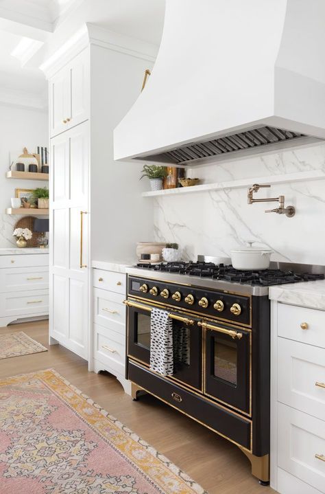 Cooking range in kitchen