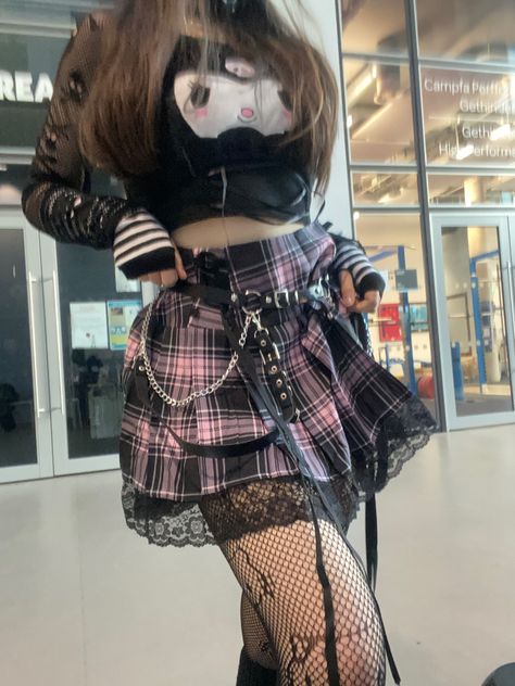 Kuromi Aesthetic Clothes, My Melody And Kuromi Outfit, Kuromi Clothing, Kuromi Fit, Kuromi Outfit Aesthetic, Gothcore Pink, Goth Barbie Aesthetic, Kuromi Aesthetic Outfit, Kuromi Inspired Outfit