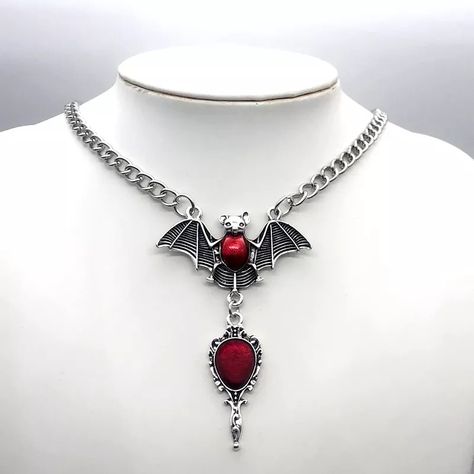 Trendy Pendant Necklace, Gothic Mode, Bat Necklace, Red Charm, Necklace Gothic, Y2k Jewelry, Jewelry Mirror, Goth Jewelry, Gothic Necklace