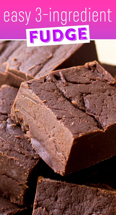 Easy 3 Ingredient Fudge Recipe - Make this easy 3-ingredient fudge by warming just a few simple ingredients in the microwave. This is one of my fave Pinterest dessert finds! Quick Fudge Recipe, Chocolate Fudge Recipes Easy, 3 Ingredient Fudge, 3 Ingredient Fudge Recipe, Easy Chocolate Fudge, Desserts With Few Ingredients, Homemade Fudge Recipes, Microwave Fudge, Coconut Dessert