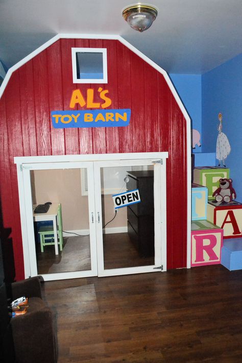 Toy Story Dresser, Toy Story Bed, Loft Playhouse, Playhouse Loft, Playhouse Loft Bed, Toy Story Bedroom, Diy Kids Bed, Toy Story Room, Disney Room