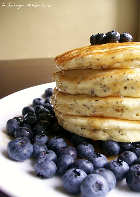 Baking with Blondie : Lemon Poppyseed Pancakes with Fresh Blueberries Poppyseed Pancakes, Lemon Poppyseed Pancakes, Breakfast And Brunch, What's For Breakfast, Food Projects, Lemon Poppyseed, Deilig Mat, Pancakes And Waffles, Breakfast Foods